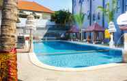 Swimming Pool 6 Giri Palma Hotel