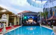 Swimming Pool 5 Giri Palma Hotel