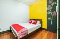 Kamar Tidur OYO 608 Maleena Home