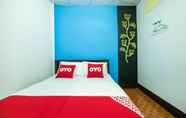 Kamar Tidur 3 OYO 608 Maleena Home