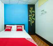 Kamar Tidur 3 OYO 608 Maleena Home