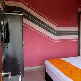 OYO 90011 The Arsy Syariah Guest House1 , 飯店Curug Ciparay Tasikmalaya