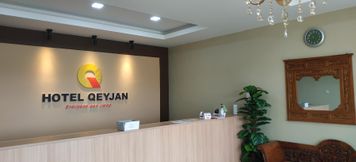 Lobby 3 Qeyjan Hotel