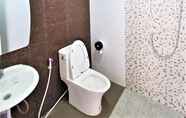 Toilet Kamar 5 J65 Resort