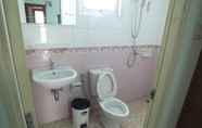 Toilet Kamar 5 Saithong Guesthouse