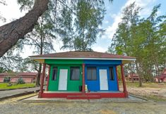 Exterior 2 OYO 90744 Bari indah Beach resort