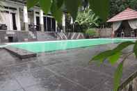 Swimming Pool Oase Van Java