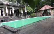 Swimming Pool 3 Oase Van Java