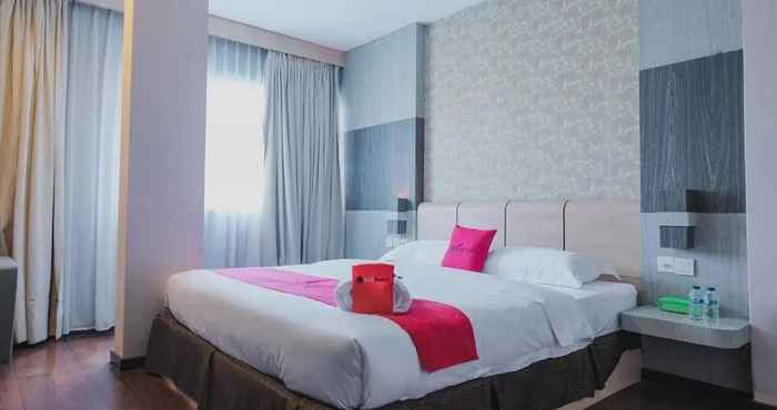 Others RedDoorz Plus near Pantai Coastarina 2