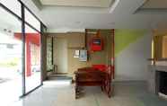 Lobi 4 OYO 90105 Towermas Hotel