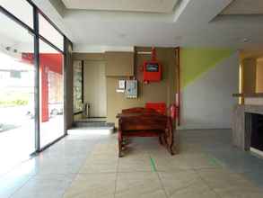 Lobi 4 OYO 90105 Towermas Hotel