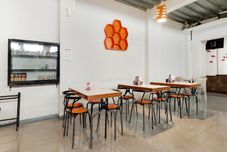 레스토랑 Capital O 3952 Hotel C 18 Cibaduyut