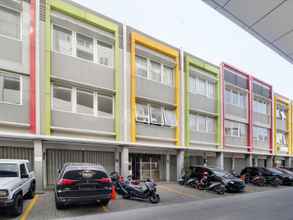 Exterior 4 Super OYO 3952 Hotel C 18 Cibaduyut