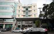 Bangunan 5 Festive Hotel