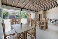 Restoran OYO 3974 Villa Kayyana