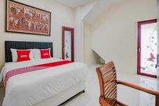 Bilik Tidur OYO 3974 Villa Kayyana