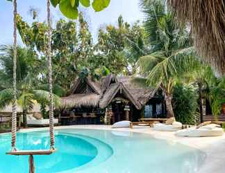 Swimming Pool 2 La Cabane Bali