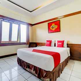 OYO 3955 Hotel Bumi Kitri Pramuka 1, Hotel SMP Plus Al-Kautsar