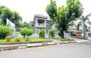 Bangunan 3 SPOT ON 3961 Fico's Residence Syariah