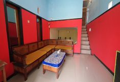 Lobby 7 OYO 3969 Villa Bu Kris