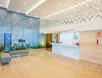 Lobi 2 Zest Parang Raja Solo by Swiss-Belhotel International