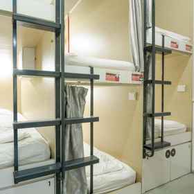 Bedroom 1 K2 게스트하우스 센트럴, 부기스 호텔