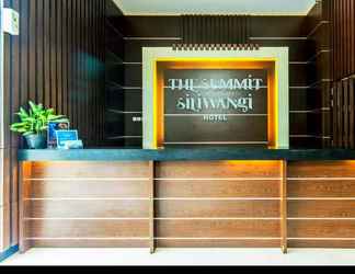 Lobby 2 The Summit Siliwangi Hotel