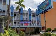 Exterior 2 OYO 3999 Hotel Pelangi Indah