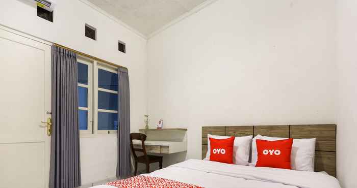 Bedroom Adenium Homestay