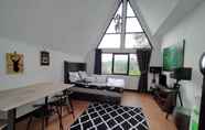 Bedroom 6  Triangle Marindu Ciater