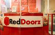 Sảnh chờ 6 RedDoorz @ P Florentino Street Sampaloc Manila