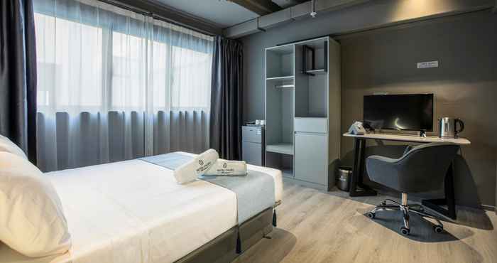 Bilik Tidur Hotel Calmo Bugis 