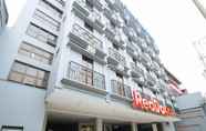 Luar Bangunan 4 RedDoorz Plus @ Jardin Suites Guadalupe Nuevo