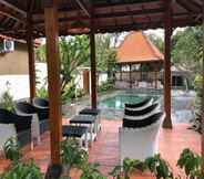 Swimming Pool 2 Ndalem Hapsari 