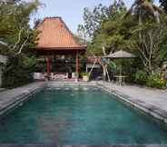 Swimming Pool 7 Ndalem Hapsari 