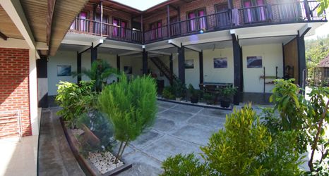 Exterior 2 Watukarung Sackstone Guesthouse