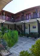 EXTERIOR_BUILDING Watukarung Sackstone Guesthouse