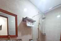 Toilet Kamar ROYAL HOTEL 2