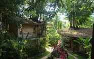 Bangunan 4 Roots Tree House