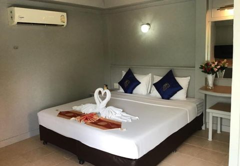 침실 Patong Legend Hotel