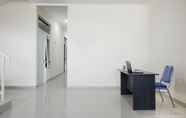 ล็อบบี้ 5 OYO Living 90030 Thamrin Homestay