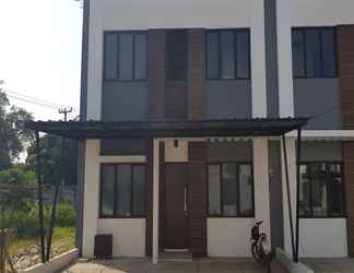 Bangunan 2 OYO 89992 Dee Asri Residence