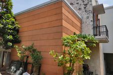 Exterior OYO 90038 Ragunan Guesthouse Syariah