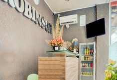 Lobby 6 OYO 90002 Wisma Robinson