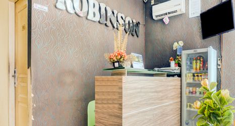 Lobby 2 OYO 90002 Wisma Robinson