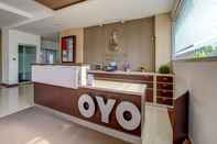 Lobby OYO 90042 Emerald Towers