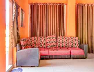 Lobi 2 OYO 90019 Nana Guest House