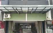 Others 2 Elite Residence UIN by TOS Mitra RedDoorz