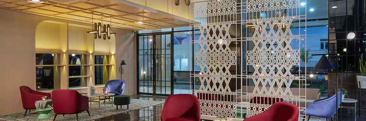 Lobby The Reiz Suites, ARTOTEL Curated