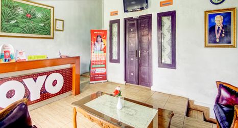 大廳 2 Hotel O Villa Anyelir Yustik Selabintana